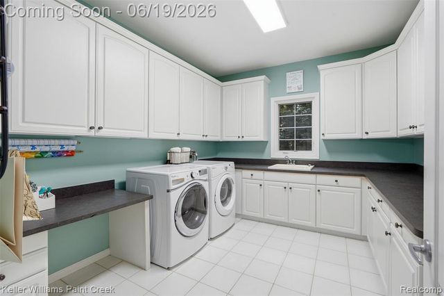 2784 Murfield Court, Rochester, MI 48306