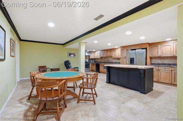 2784 Murfield Court, Rochester, MI 48306