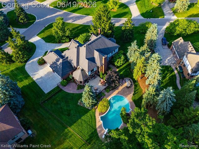 2784 Murfield Court, Rochester, MI 48306