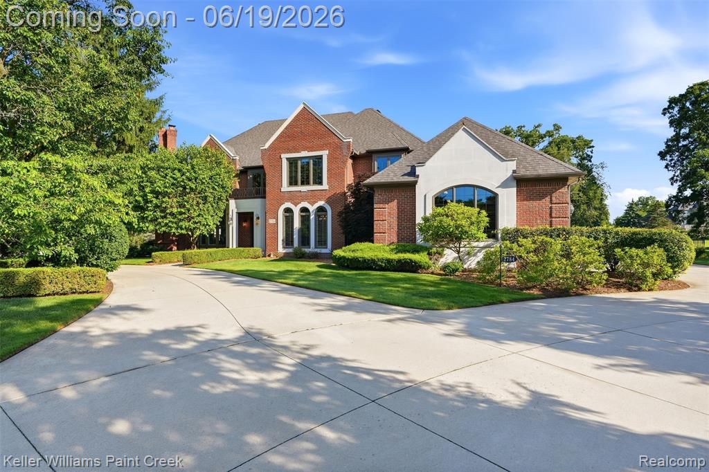 2784 Murfield Court, Rochester, MI 48306