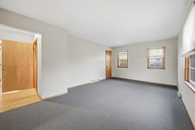 1316 8th Street N, Fargo, ND 58102