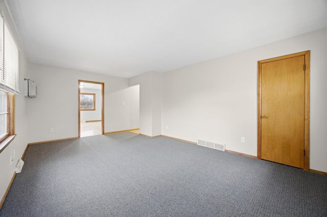 1316 8th Street N, Fargo, ND 58102