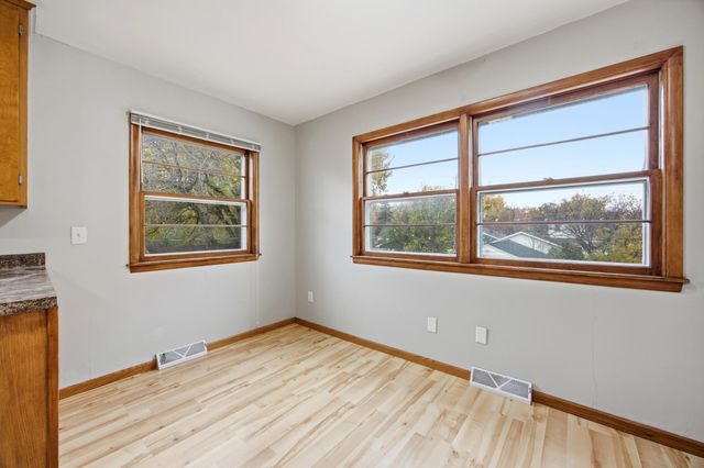 1316 8th Street N, Fargo, ND 58102