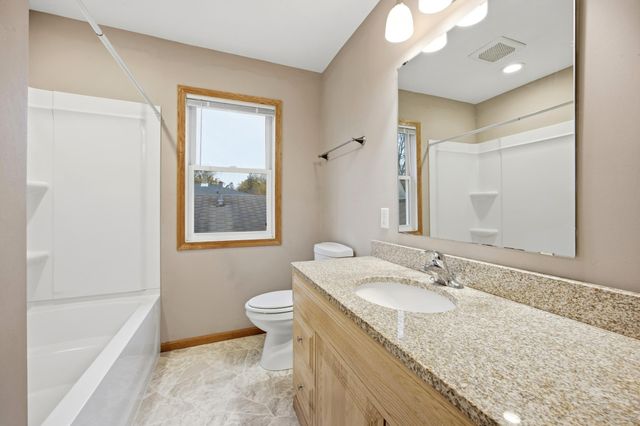 1316 8th Street N, Fargo, ND 58102