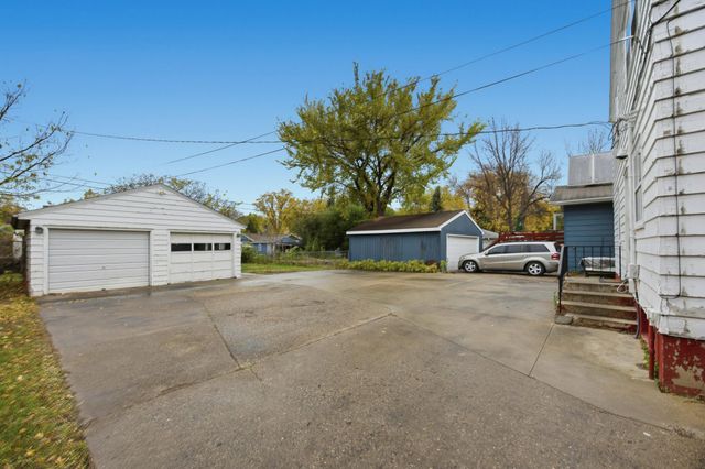 1316 8th Street N, Fargo, ND 58102