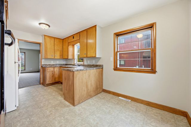 1316 8th Street N, Fargo, ND 58102