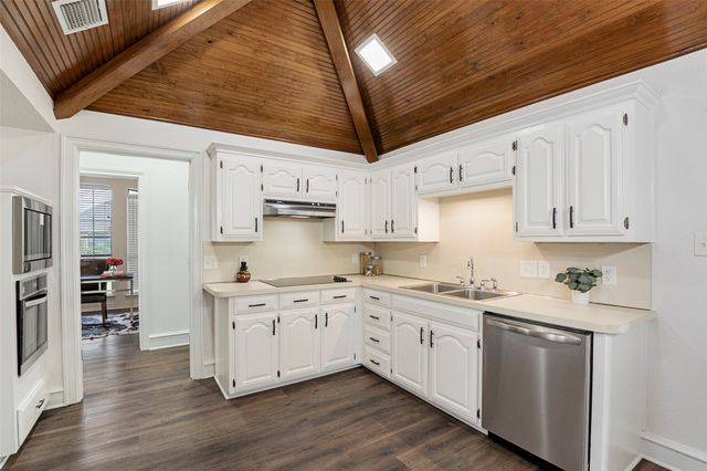 3114 Oak Trail Drive, Rowlett, TX 75088