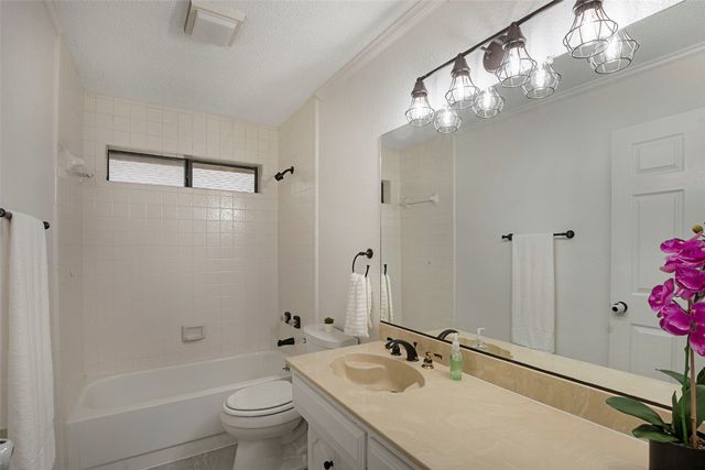 3114 Oak Trail Drive, Rowlett, TX 75088