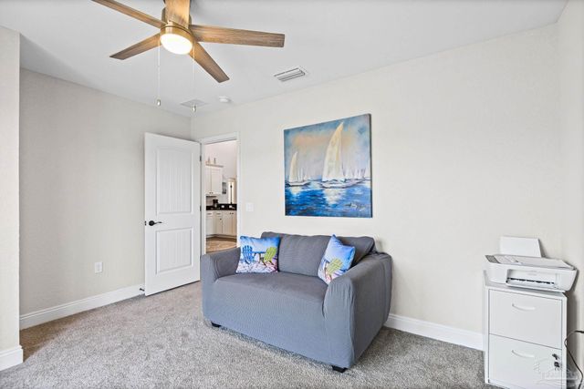 7911 Twin Lake Dr, Milton, FL 32583