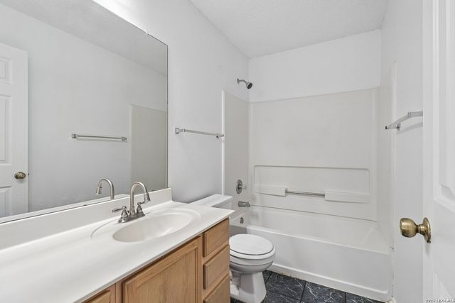21927 Pelican Creek, San Antonio, TX 78258