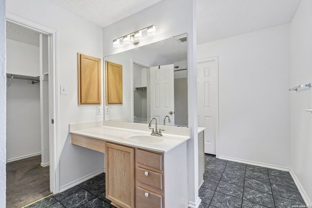 21927 Pelican Creek, San Antonio, TX 78258