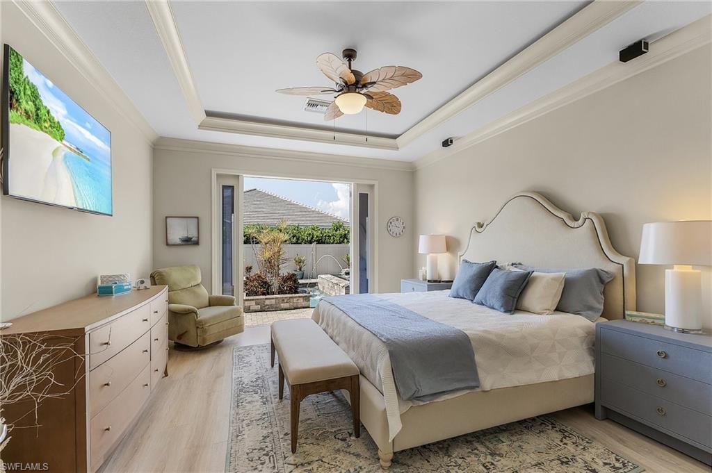 Image 13 of property listing at 2736 Lambay CT, Cape Coral, FL 33991