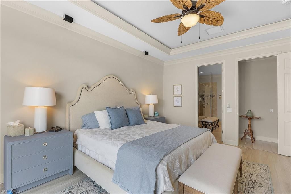 Image 15 of property listing at 2736 Lambay CT, Cape Coral, FL 33991