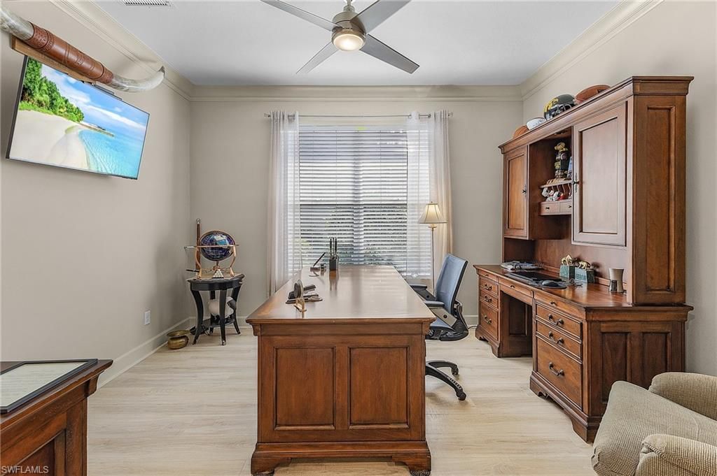 Image 19 of property listing at 2736 Lambay CT, Cape Coral, FL 33991
