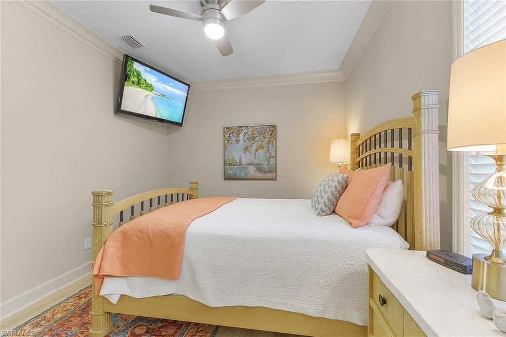 Image 23 of property listing at 2736 Lambay CT, Cape Coral, FL 33991