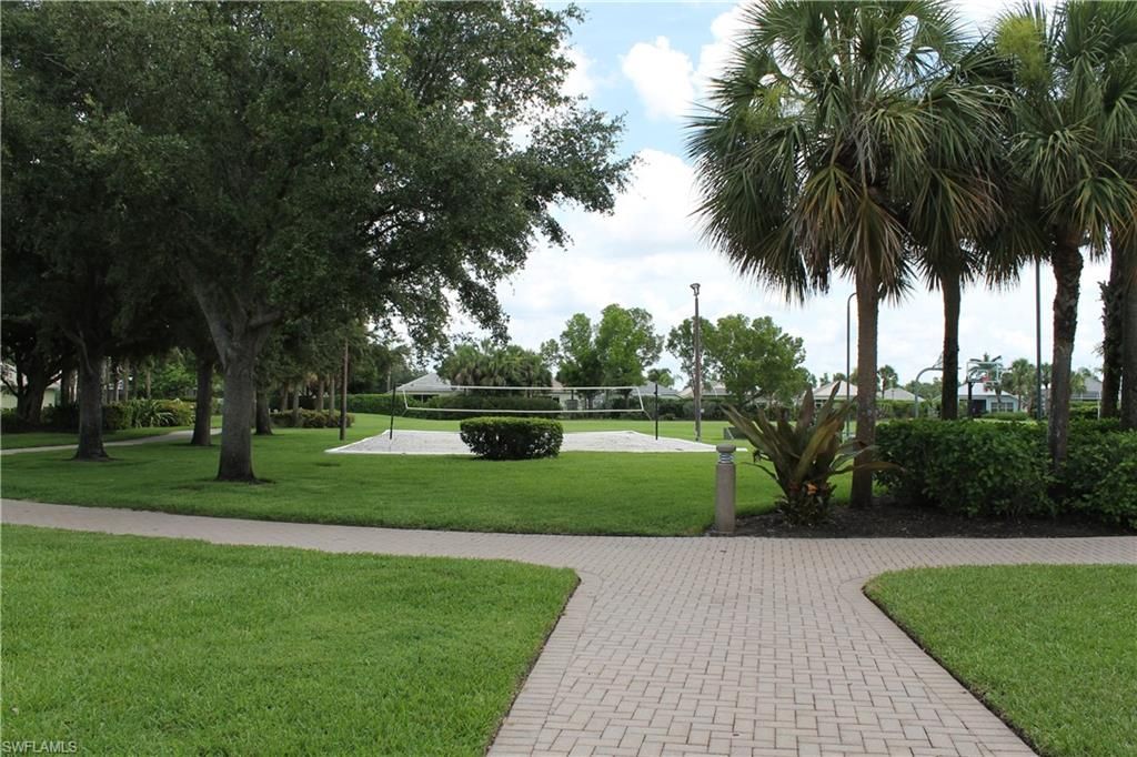 Image 34 of property listing at 2736 Lambay CT, Cape Coral, FL 33991