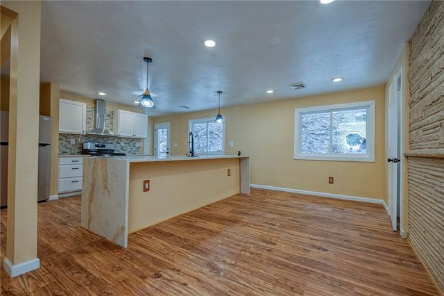 11 Brook St A, Coraopolis, PA 15108