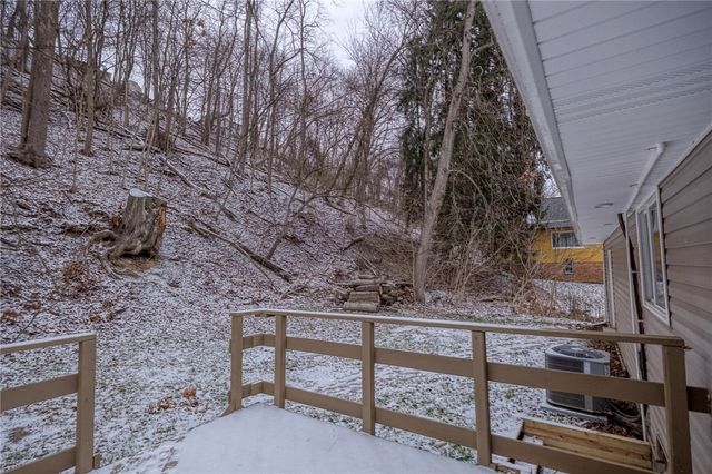 11 Brook St A, Coraopolis, PA 15108