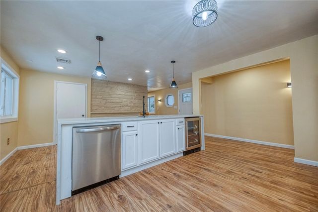 11 Brook St A, Coraopolis, PA 15108