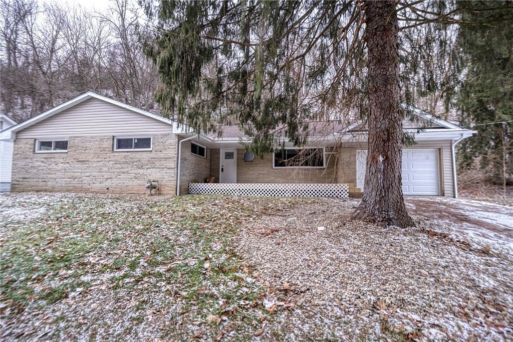 11 Brook St A, Coraopolis, PA 15108