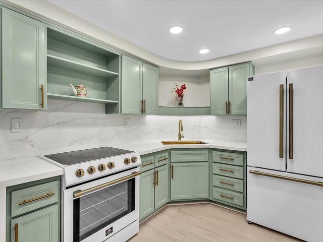 3300 NE 36th Street 220, Fort Lauderdale, FL 33308