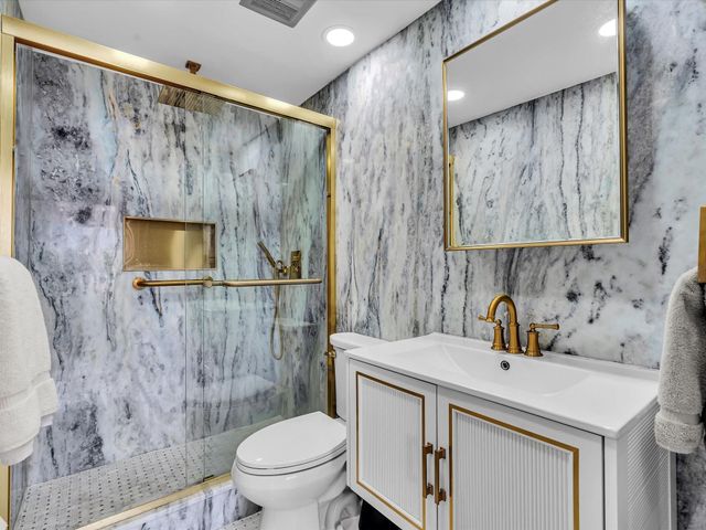 3300 NE 36th Street 220, Fort Lauderdale, FL 33308