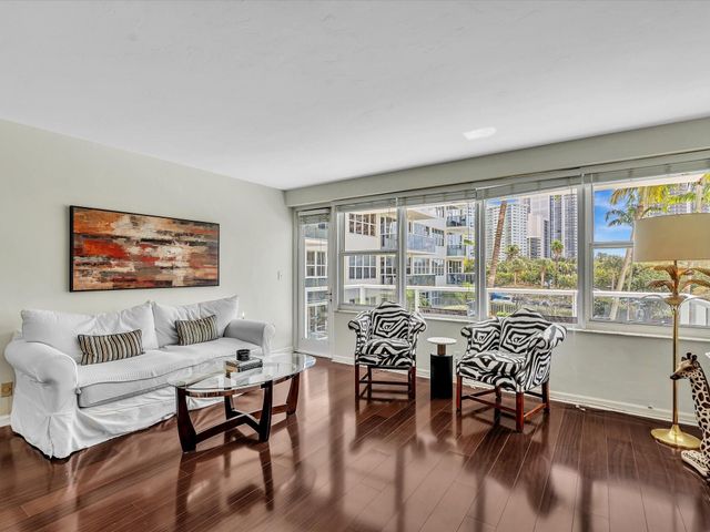 3300 NE 36th Street 220, Fort Lauderdale, FL 33308