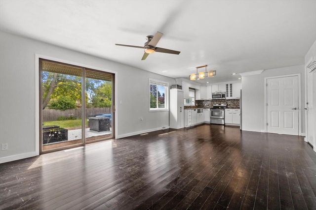 1411 Spring Valley DRIVE, Racine, WI 53405