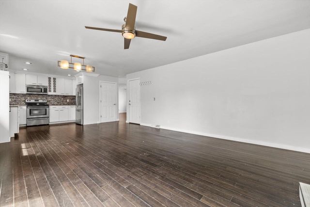 1411 Spring Valley DRIVE, Racine, WI 53405