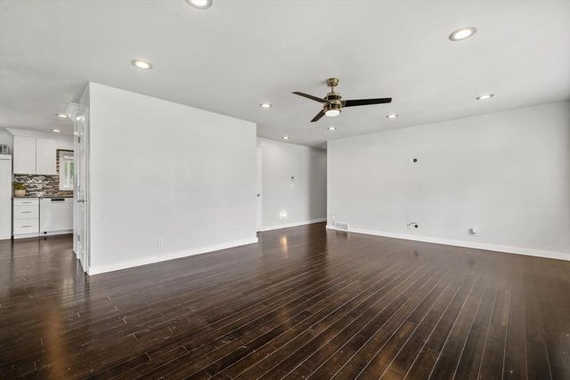 1411 Spring Valley DRIVE, Racine, WI 53405