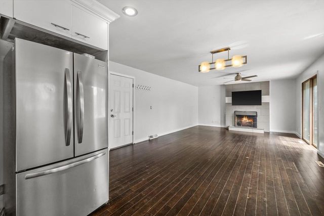 1411 Spring Valley DRIVE, Racine, WI 53405