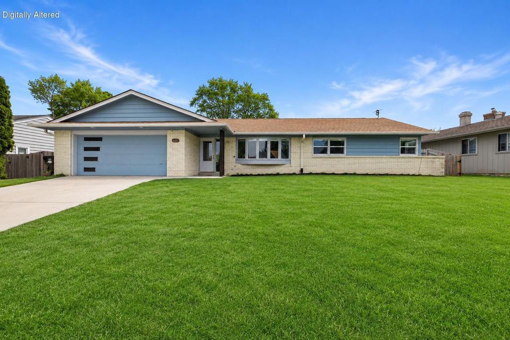 1411 Spring Valley DRIVE, Racine, WI 53405