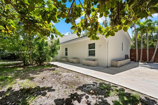 520 Bay Point Road, Miami, FL 33137