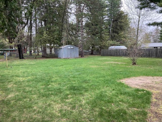 N2709 LIND LANE, Waupaca, WI 54981