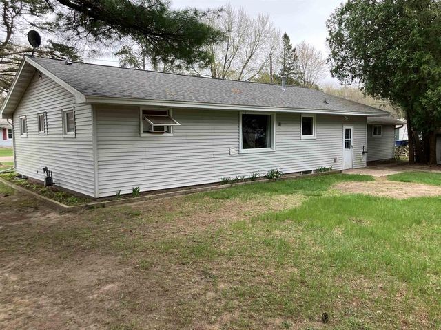 N2709 LIND LANE, Waupaca, WI 54981
