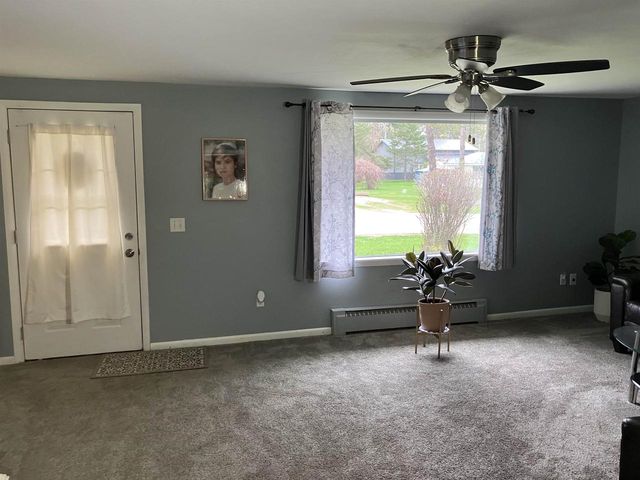 N2709 LIND LANE, Waupaca, WI 54981