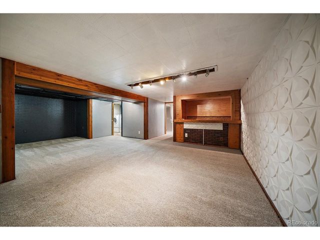 6581 Harlan St, Arvada, CO 80003