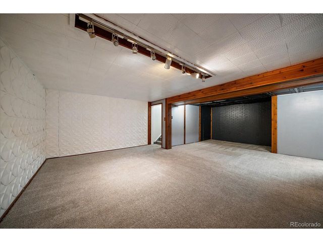 6581 Harlan St, Arvada, CO 80003