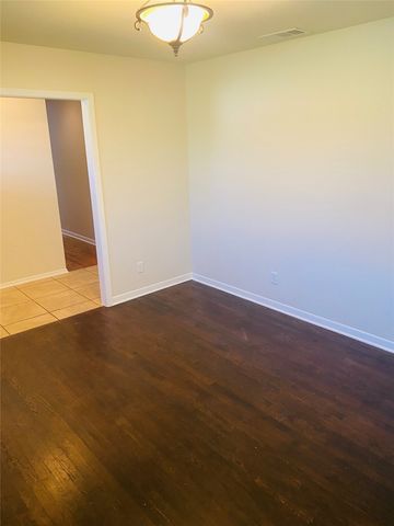 1315 Willow Creek Drive, Lancaster, TX 75146