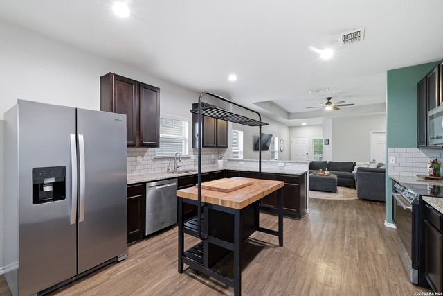 435 HUNTERS RNCH E, San Antonio, TX 78253
