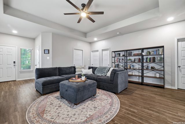 435 HUNTERS RNCH E, San Antonio, TX 78253