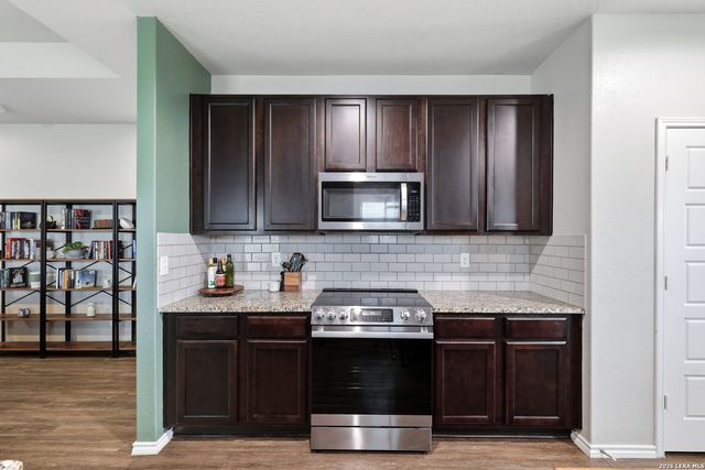 435 HUNTERS RNCH E, San Antonio, TX 78253