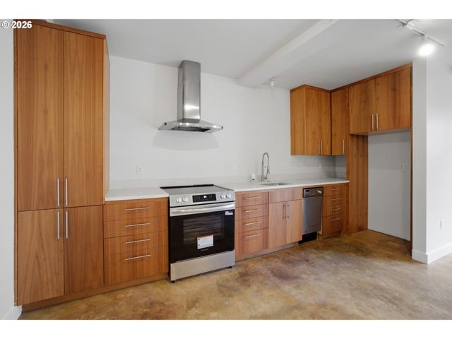 325 Ne GRAHAM St 6, Portland, OR 97212