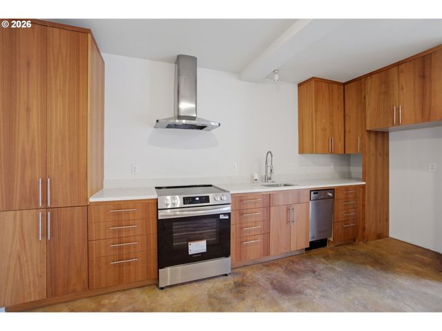 325 Ne GRAHAM St 6, Portland, OR 97212