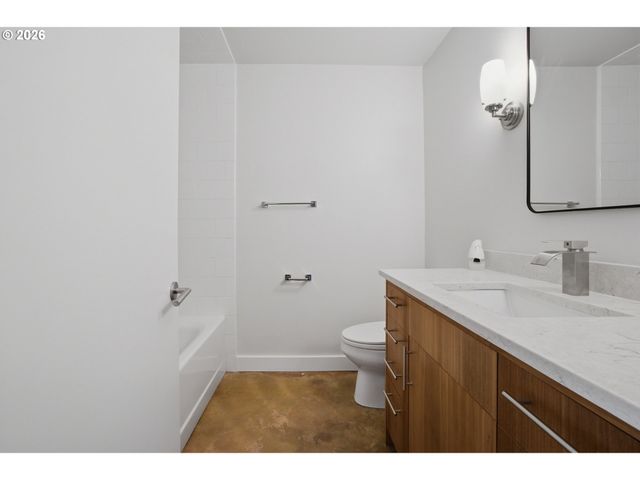 325 Ne GRAHAM St 6, Portland, OR 97212