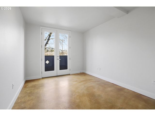 325 Ne GRAHAM St 6, Portland, OR 97212