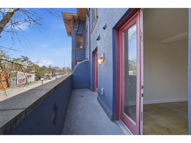 325 Ne GRAHAM St 6, Portland, OR 97212