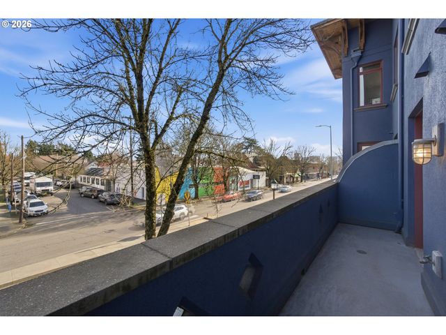 325 Ne GRAHAM St 6, Portland, OR 97212