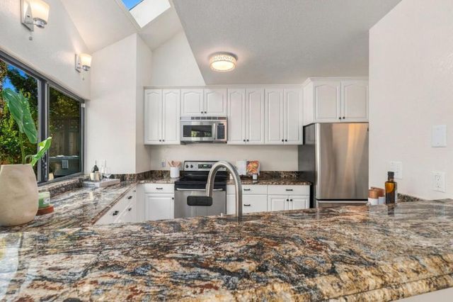 820 Jefferson Court, San Mateo, CA 94401