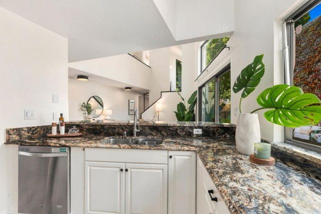 820 Jefferson Court, San Mateo, CA 94401